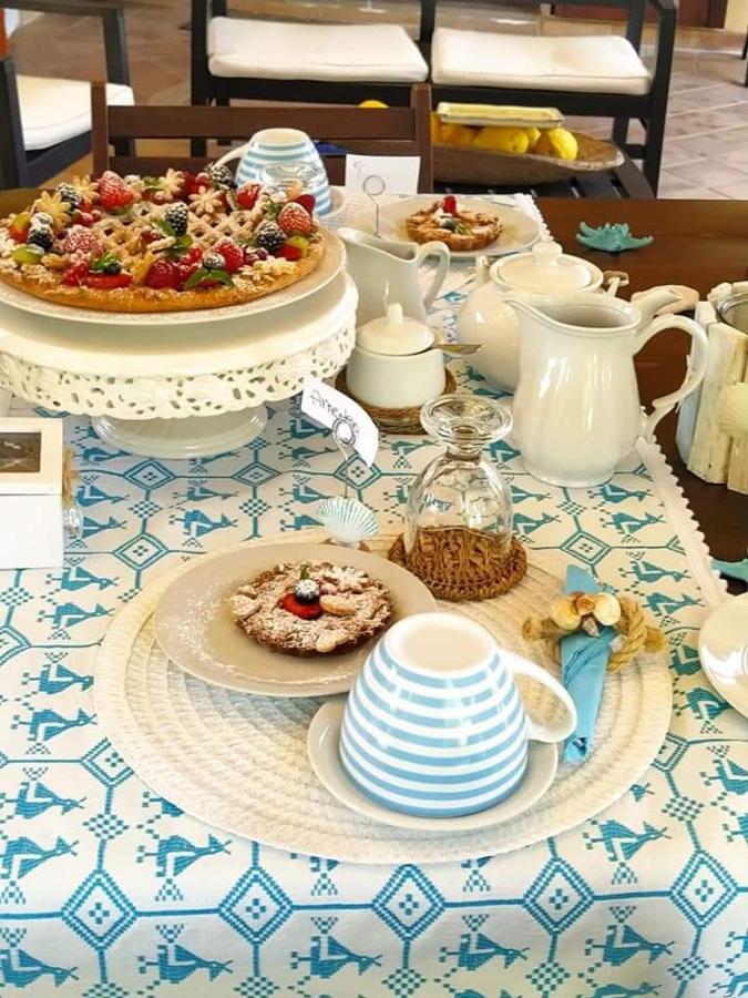 Sa Domu Sarda Suites - Bed & Breakfast Porto Columbu - Perd'E Sali Ngoại thất bức ảnh